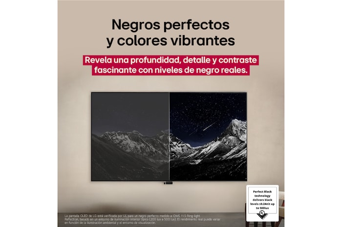 Un loro colorido en ultra alta definición sobre un fondo negro. A su alrededor hay gotas de agua suspendidas en el aire. La imagen muestra un Color Perfecto, ya que cada tono diferente del cuerpo del loro es vibrante y vívido. Se observan diferentes certificaciones de logotipos de UL e Intertek. Estos se refieren a su 100 % de fidelidad de color y 100 % de volumen de color. También se observa un texto: Verifica la marca de certificación de Color Perfecto.